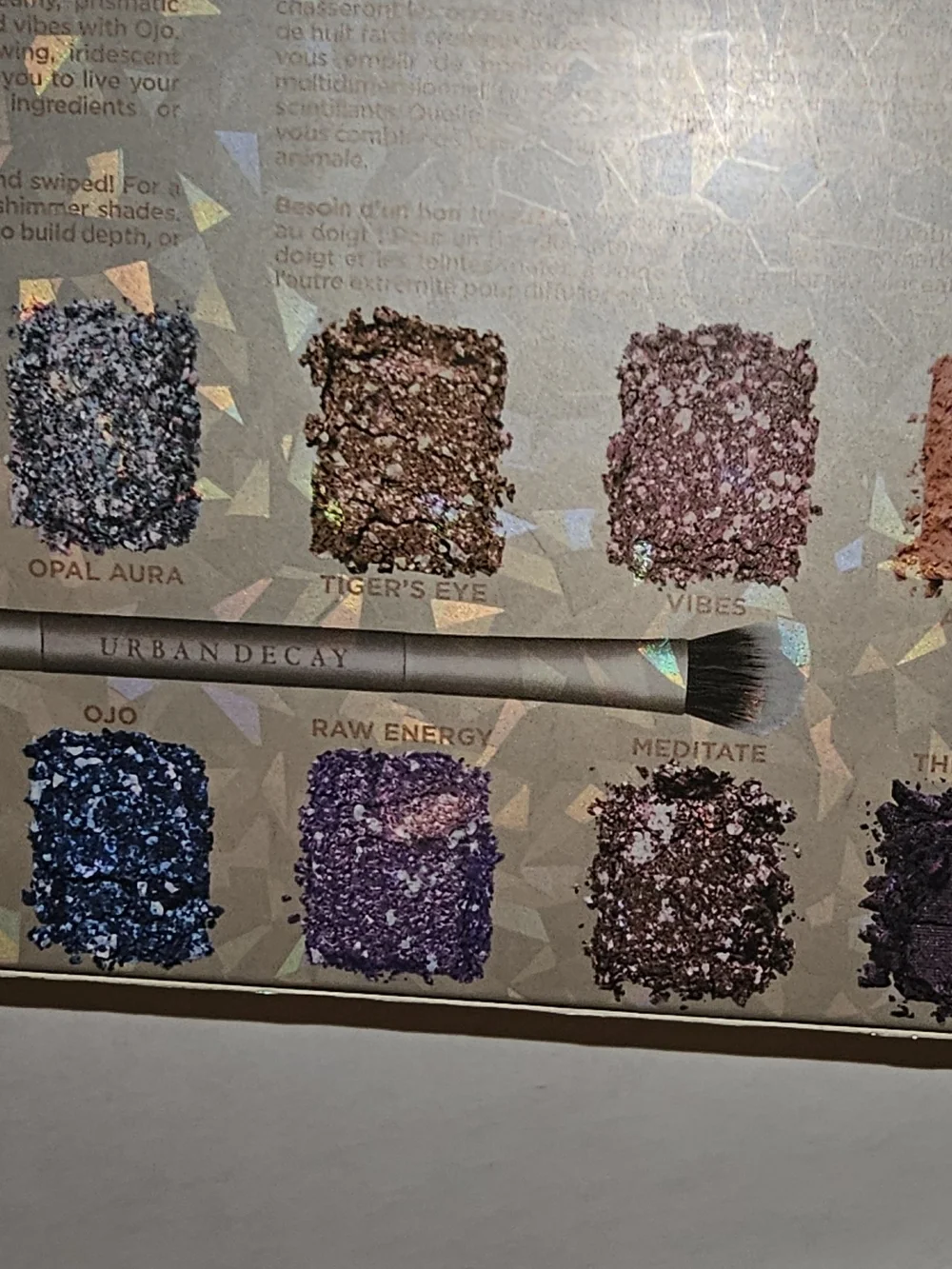 Urban Decay Stoned Vibes Holographic Eyeshadow Palette - Iridescent Purple - Picture 2 of 3